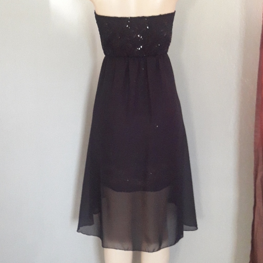 Sexy Black Dress - Picture 4 of 5